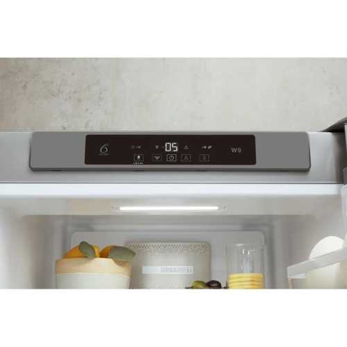 Combi Whirlpool W9921COX2