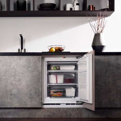 Freeze Hotpoint BFS12221