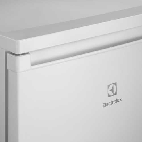 Vertical freezer Electrolux LYT3NF8W1