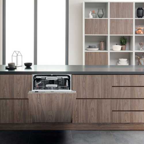 Lavavajillas Hotpoint HIS7030WEL