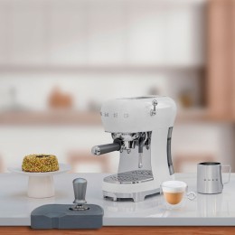 Cafetera Expresso Smeg ECF02WHEU Blanco