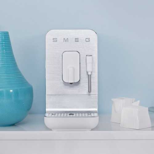Superautomatische Kaffeemaschine Smeg Bcc12whmeu