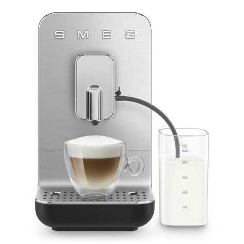 Superautomatische koffiemachine Smeg BCC13BLMEU zwart