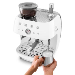 Espresso Smeg EGF03wheu white