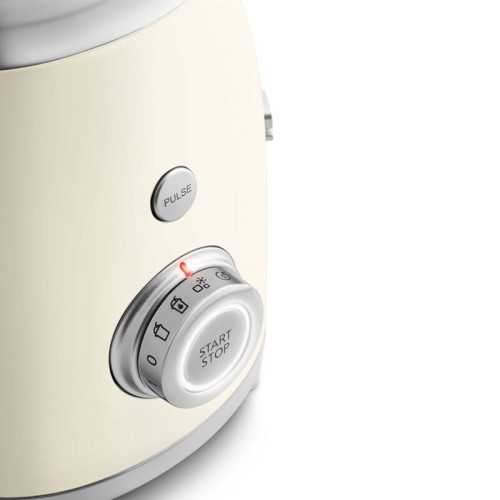 Tumbler Smeg BLF03CREU CREAM